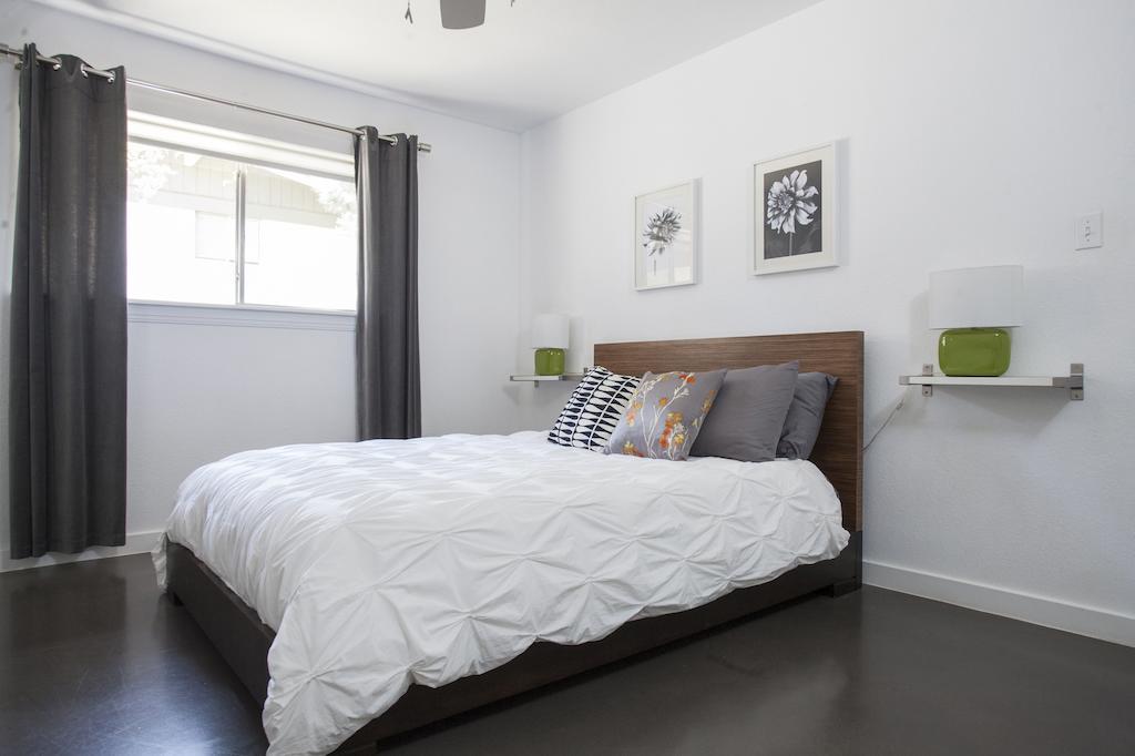 Travis Heights Modern I Villa Austin Szoba fotó
